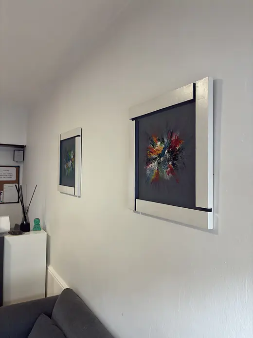 Un cuadro en la sala de espera